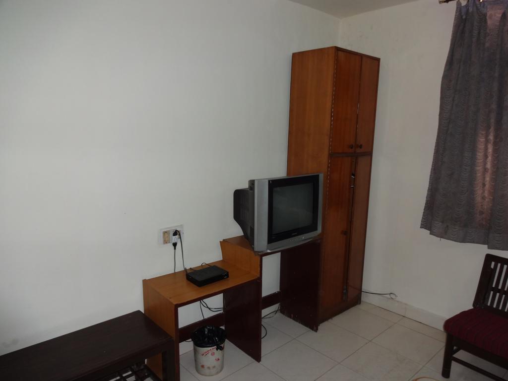 Hotel Elegant International Yeni Delhi Dış mekan fotoğraf