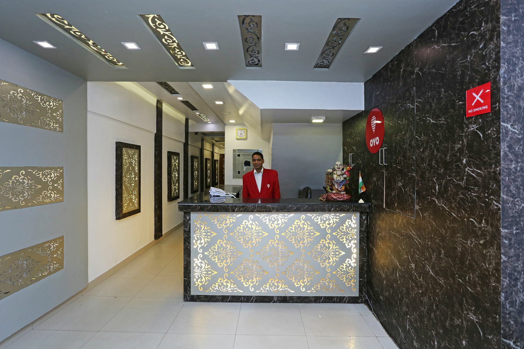 Hotel Elegant International Yeni Delhi Dış mekan fotoğraf